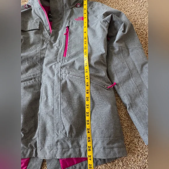 The North Face Ski Jacket - Picture 3 of 8